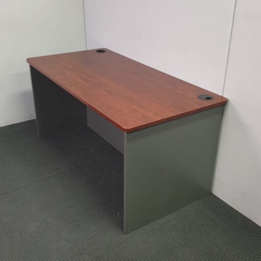 Straight Desk - 1500 x 750 - 2 available - Image 2