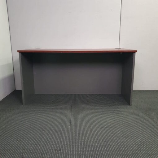 Straight Desk - 1500 x 750 - 2 available - Image 3