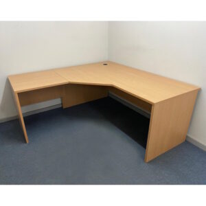 Corner Workstation - 1800 x 1800 - 6 available