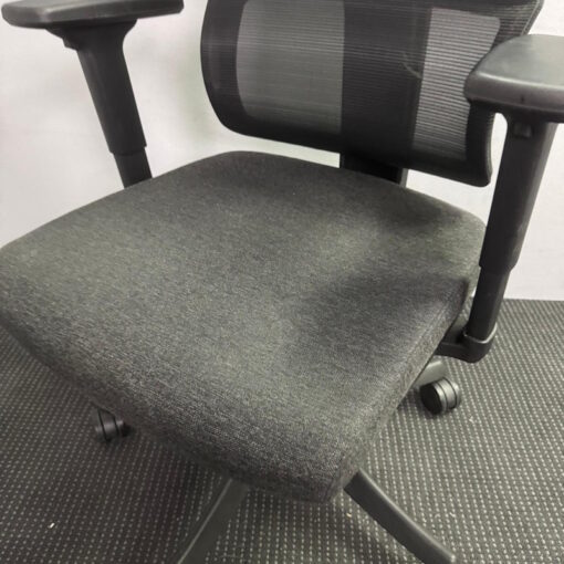 Mesh High Back Office Chair - 1 available - Image 6