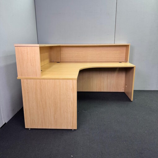 Reception Desk 1800 x 1800 - 1 available - Image 3