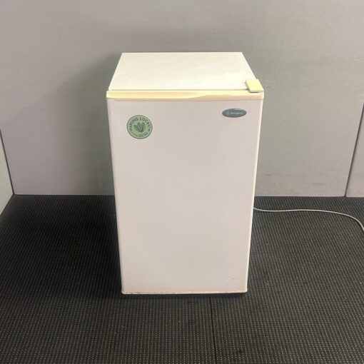 Westinghouse RA140S-R Bar Fridge - 1 available - Image 3