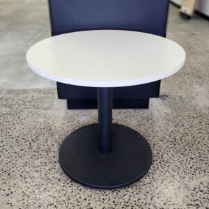 Round Table 800D - 2 available