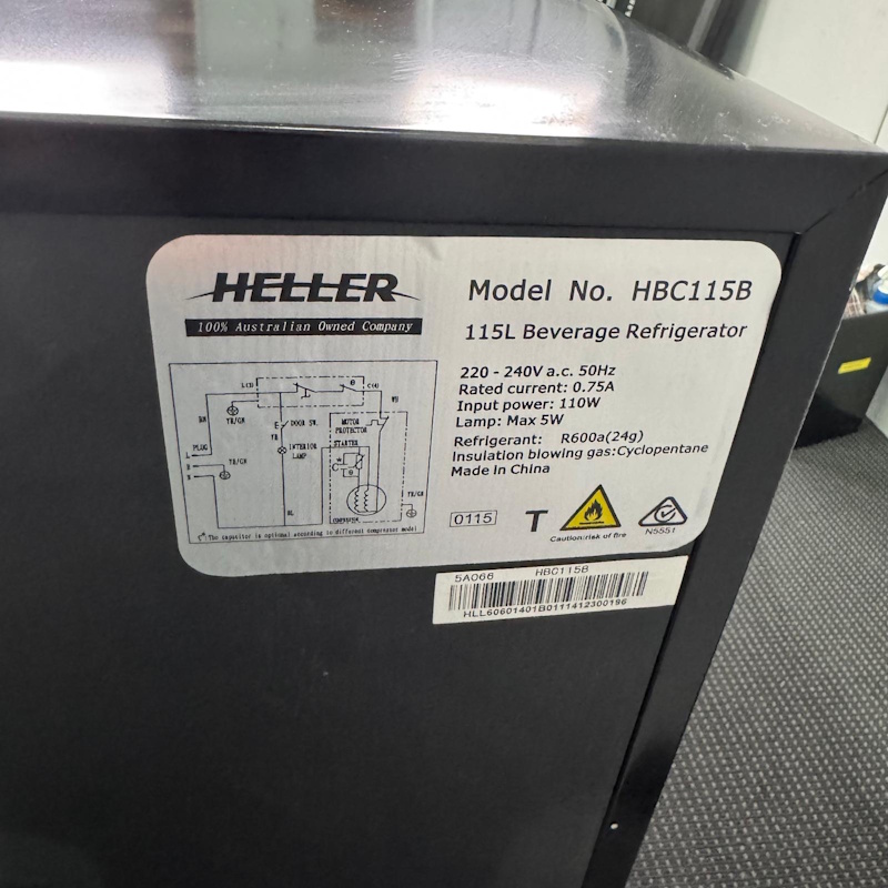 Heller Black 115L Beverage Bar Fridge Glass - SOLD - Image 5