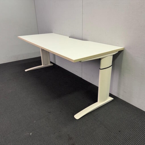 Straight Desk - 1800 x 750 - 6 available - Image 2
