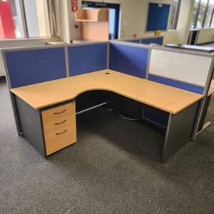 Corner Workstation - 1800 x 1800 - 62 available