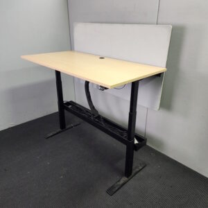 Electric Height Adjustable Desk with Partition 1600 x 800 - 2 available