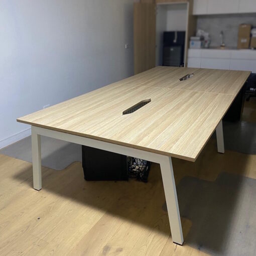 4 Person Desk - 3200 x 1600 - 1 available