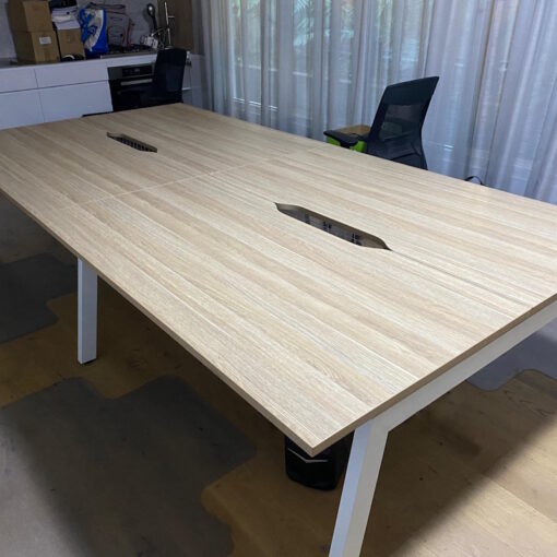 4 Person Desk - 3200 x 1600 - 1 available - Image 3