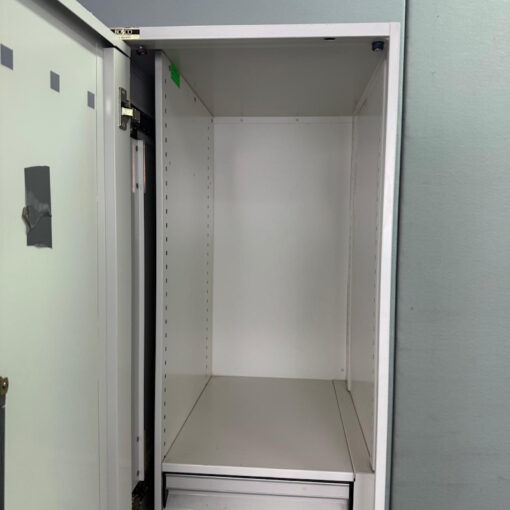 2 Door Locker - 3 available - Image 6