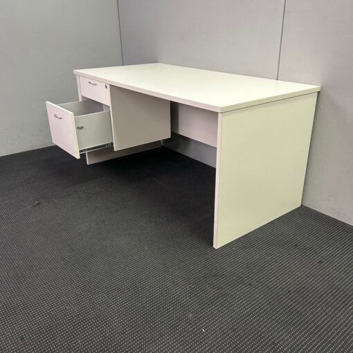 Straight Desk - 1500 x 750 - 1 available - Image 3