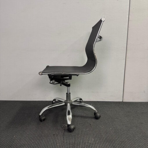 Mesh Boardroom Chair - 1 available - Image 3
