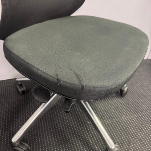 BCG Design Gas Lift Office Chair - 1 available - Image 7