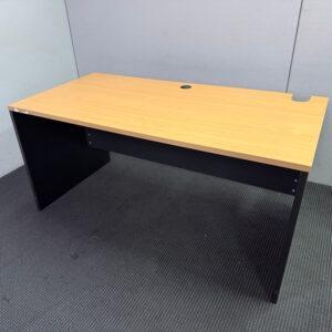 Straight Desk - 1500 x 750 - 1 available