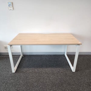 Straight Desk - 2 sizes - 7 available