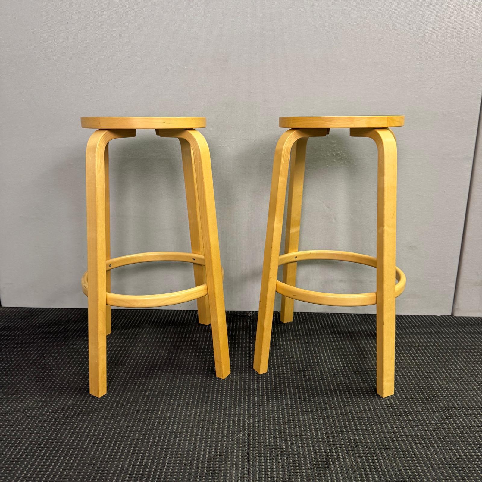 Bar stool 64 by Alvar Aalto for Artek - 2 available - Image 3