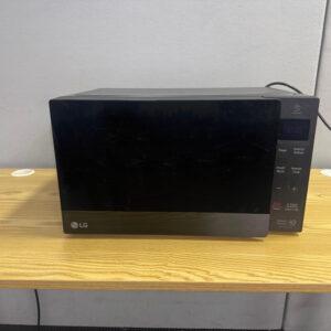 LG NeoChef MS2336DB 23L Smart Inverter Microwave - 1 available
