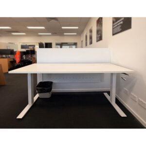 Manual Height Adjustable Desk 1800 x 750 - 1 available
