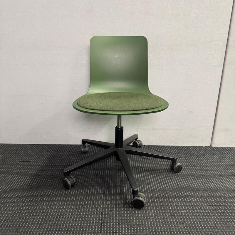 Office Chair HAL Re Studio with Seat Cushion by Vitra - 1 available - Image 2