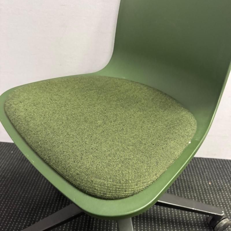 Office Chair HAL Re Studio with Seat Cushion by Vitra - 1 available - Image 4