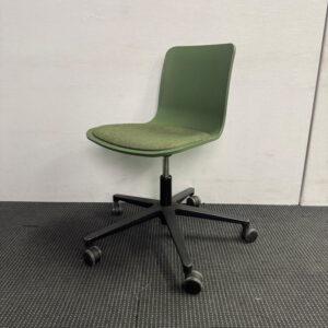 Office Chair HAL Re Studio with Seat Cushion by Vitra - 1 available