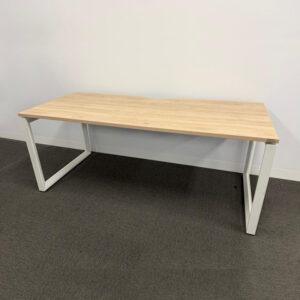 Straight Desk - 2 sizes - 5 available