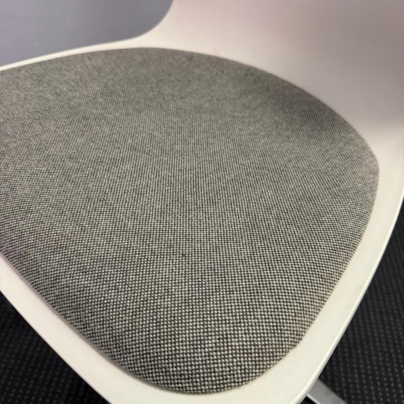 Office Chair HAL Re Studio with Seat Cushion by Vitra - 5 available - Image 6