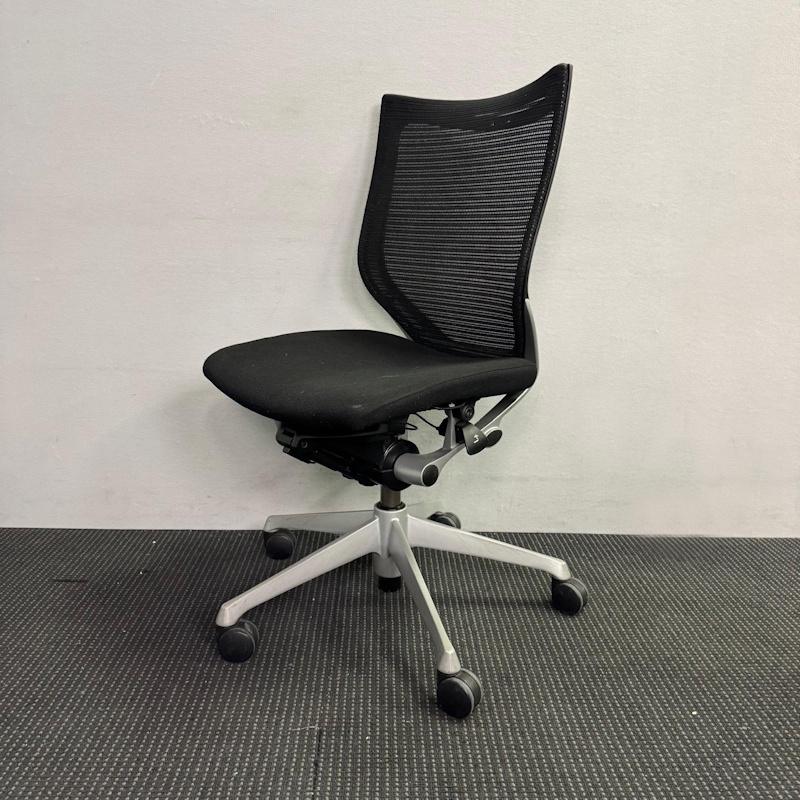 Okamura Baron Office Chair - 15 available - Image 2
