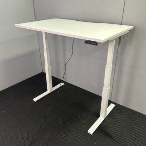 Electric Height Adjustable Desk 1320 x 800 - 80 available