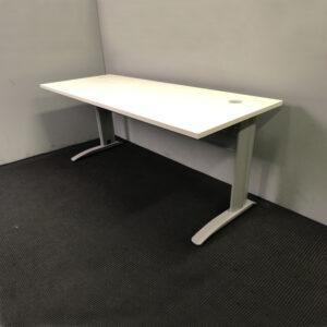 Straight Desk - 1800 x 700 - 5 available