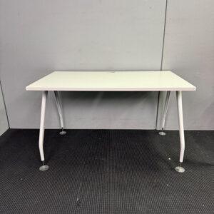 Straight Desk - 1250 x 750 - 6 available