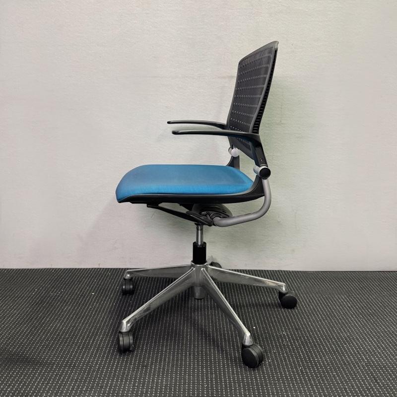 Okamura Grata Office Chair - 5 available - Image 4