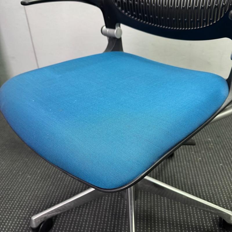 Okamura Grata Office Chair - 5 available - Image 6