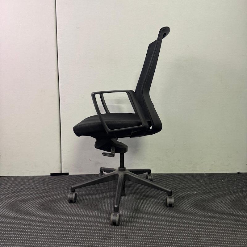 Aveya Mesh Back Office Chair by Bestuhl - 12 available - Image 3