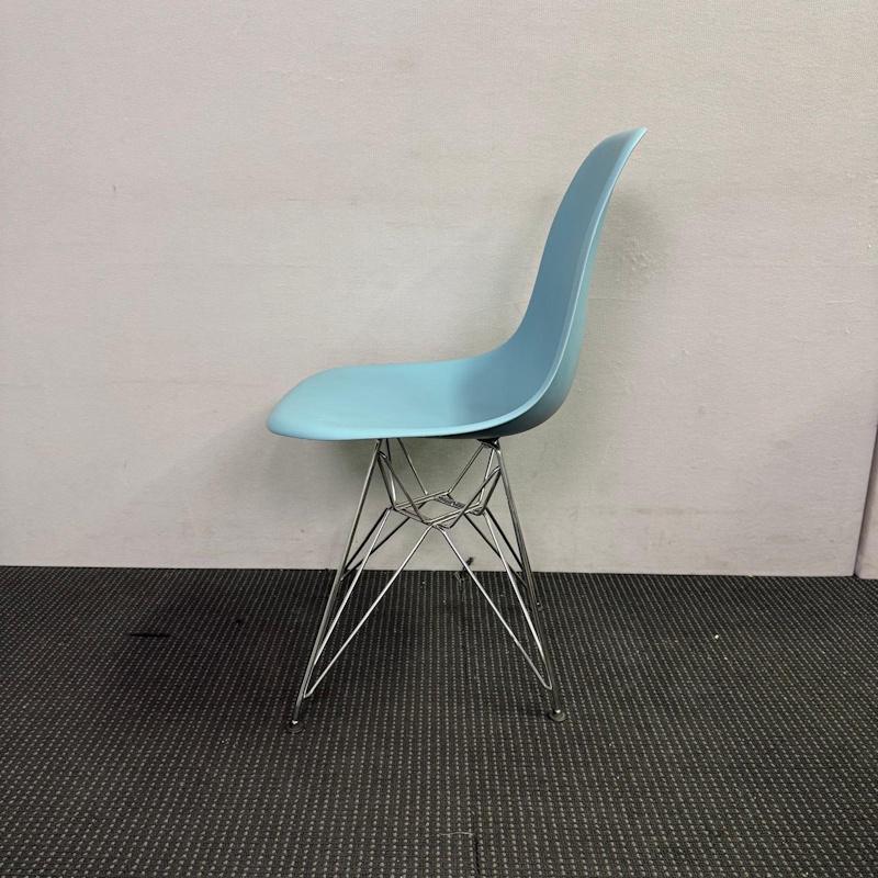 Genuine Herman Miller Eames® Moulded Plastic Side Chair - 249 available - Image 4