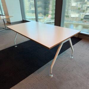 Straight Desk - 1800 x 1000 - 5 available