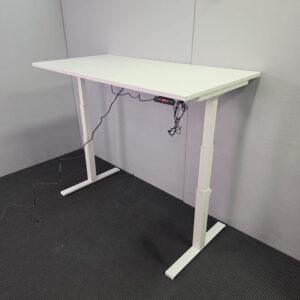 Electric Height Adjustable Desk 1600 x 800 - 8 available