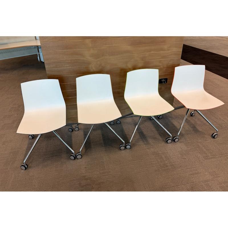 Catifa 46 4 Way Castor & Swivel Chair by Arper - 50 available