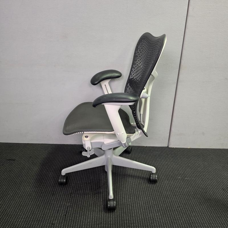 Herman Miller Mirra 2 Chair - 39 available - Image 2