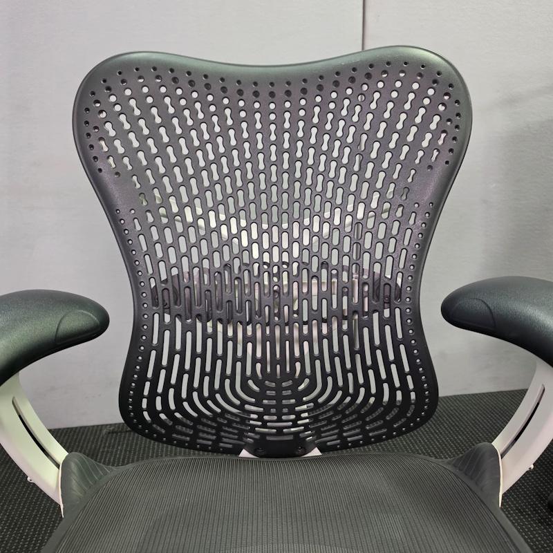 Herman Miller Mirra 2 Chair - 39 available - Image 5