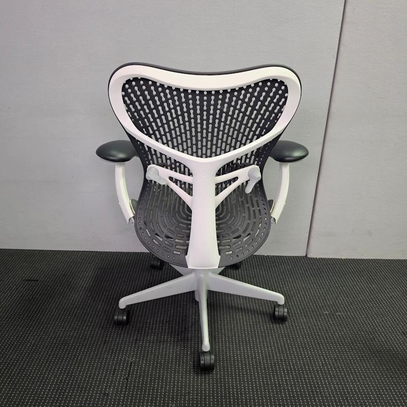 Herman Miller Mirra 2 Chair - 39 available - Image 4