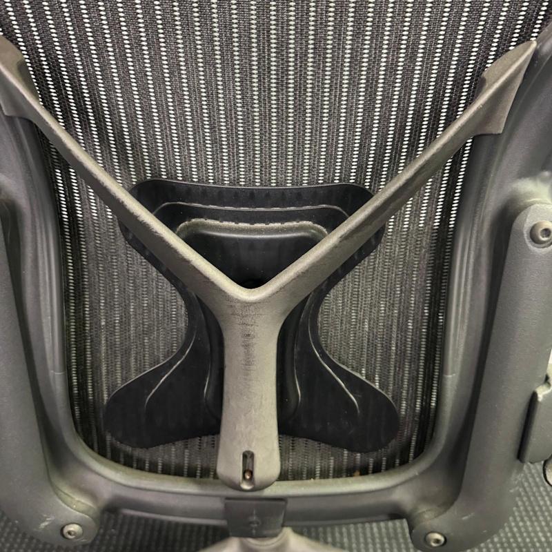 Herman Miller Aeron With PostureFit & Adjustable Arms Size A - 2 available - Image 7